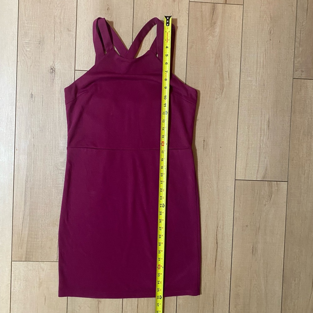 Jack by BB Dakota Burgundy Cross-Back Bodycon Dress | Size Large - Picture 8 of 10